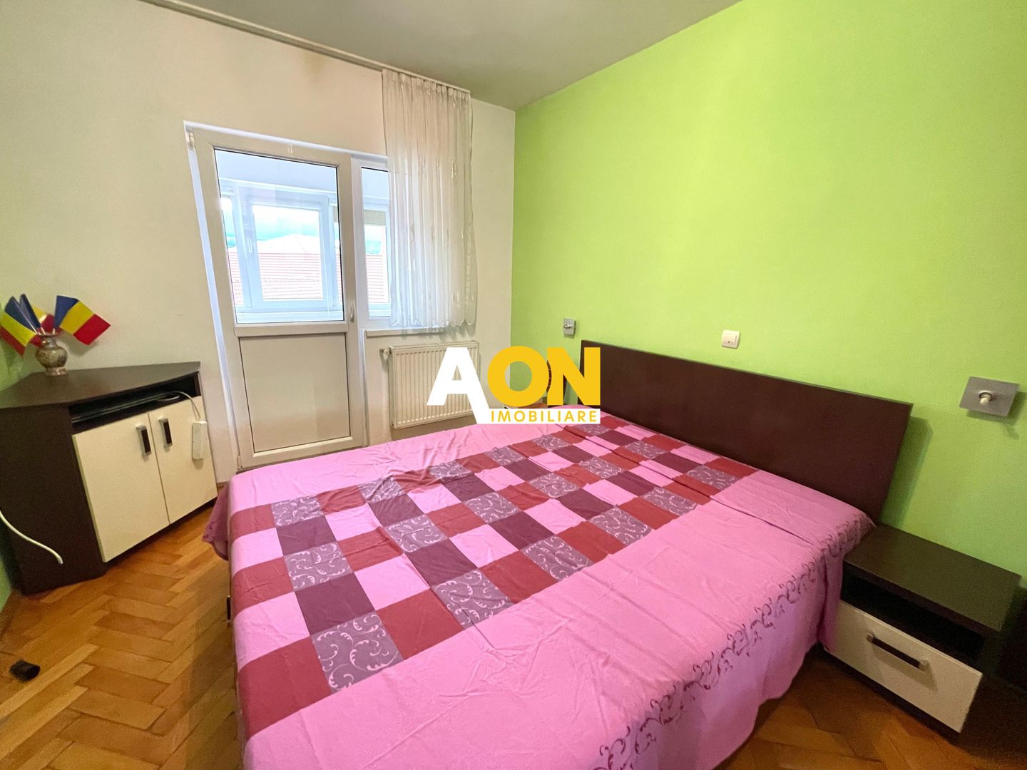 Apartament cu 3 camere, 2 bai, loc de parcare, boxa, zona Liceul Sport - Poză 6