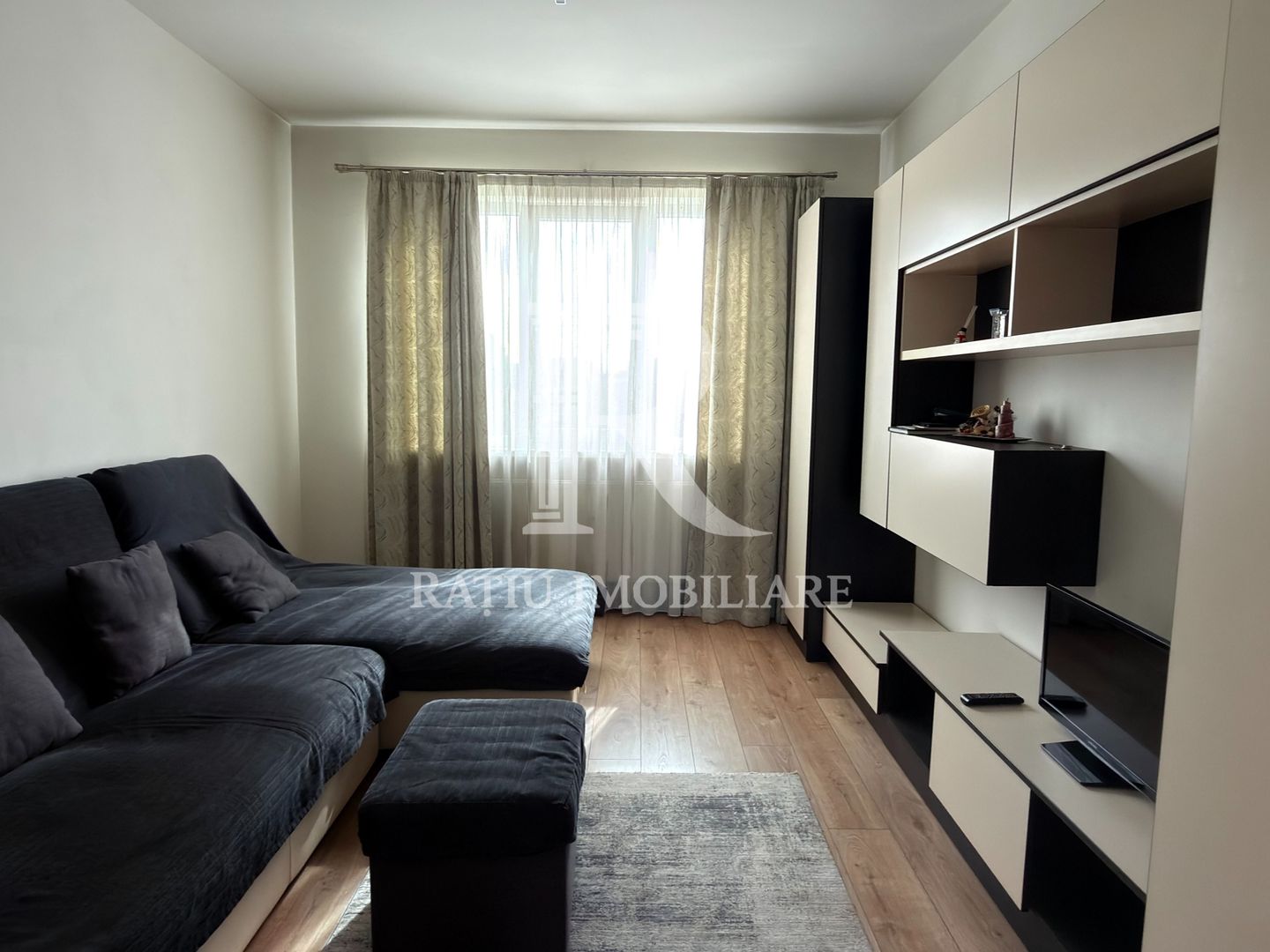 Apartament 3 camere | Bulevardul Dacia | Oradea - Poză 1