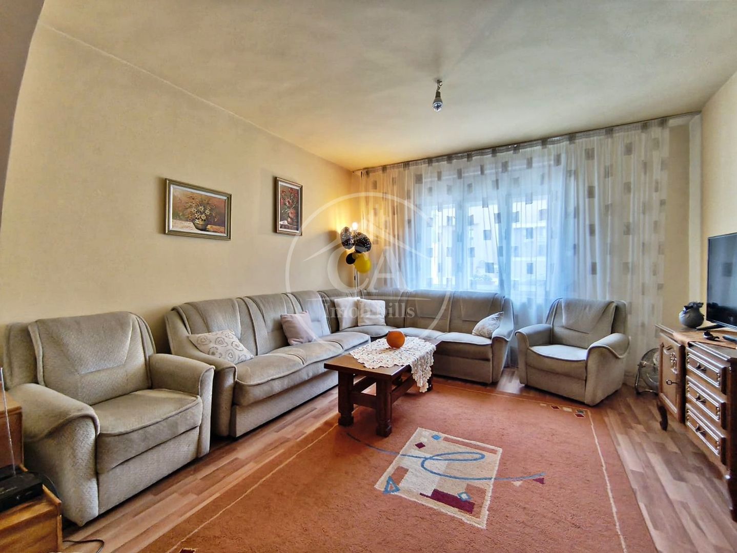 Casa de vânzare cu 7 camere de tip P+M in Sanmartin, Bihor - Poză 3