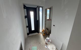 Finisaje la alegere. Vatra veche a satului. La asfalt - Poză 5