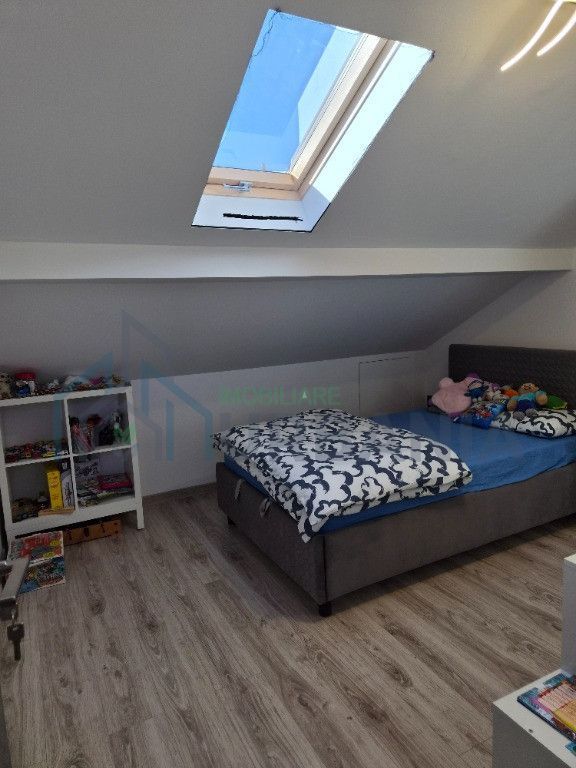 Apartament cu 4 camere de vânzare în Valea Lupului - Poză 4