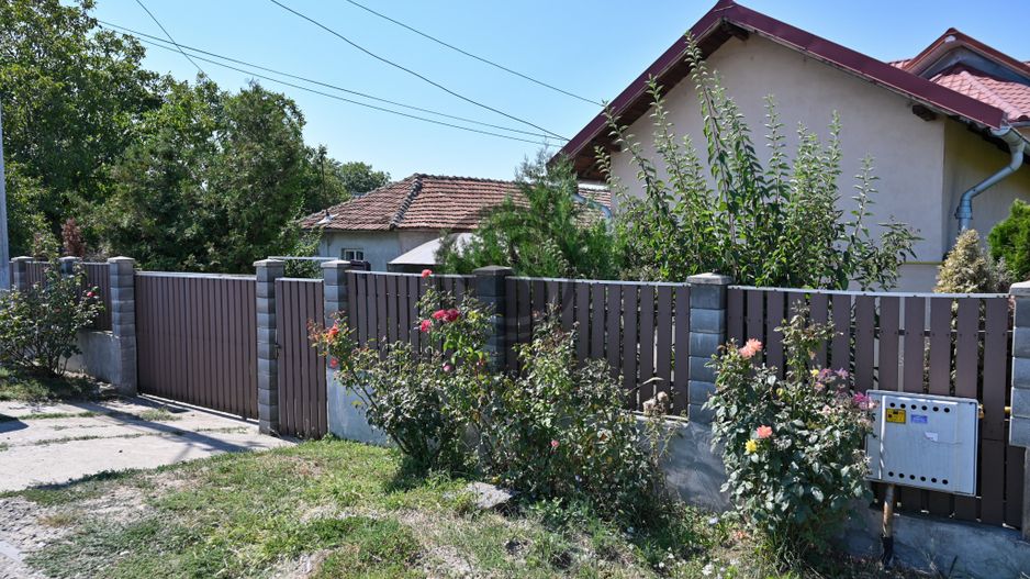 Casa de vanzare | 1.048 Mp teren | Romanesti - Poză 22