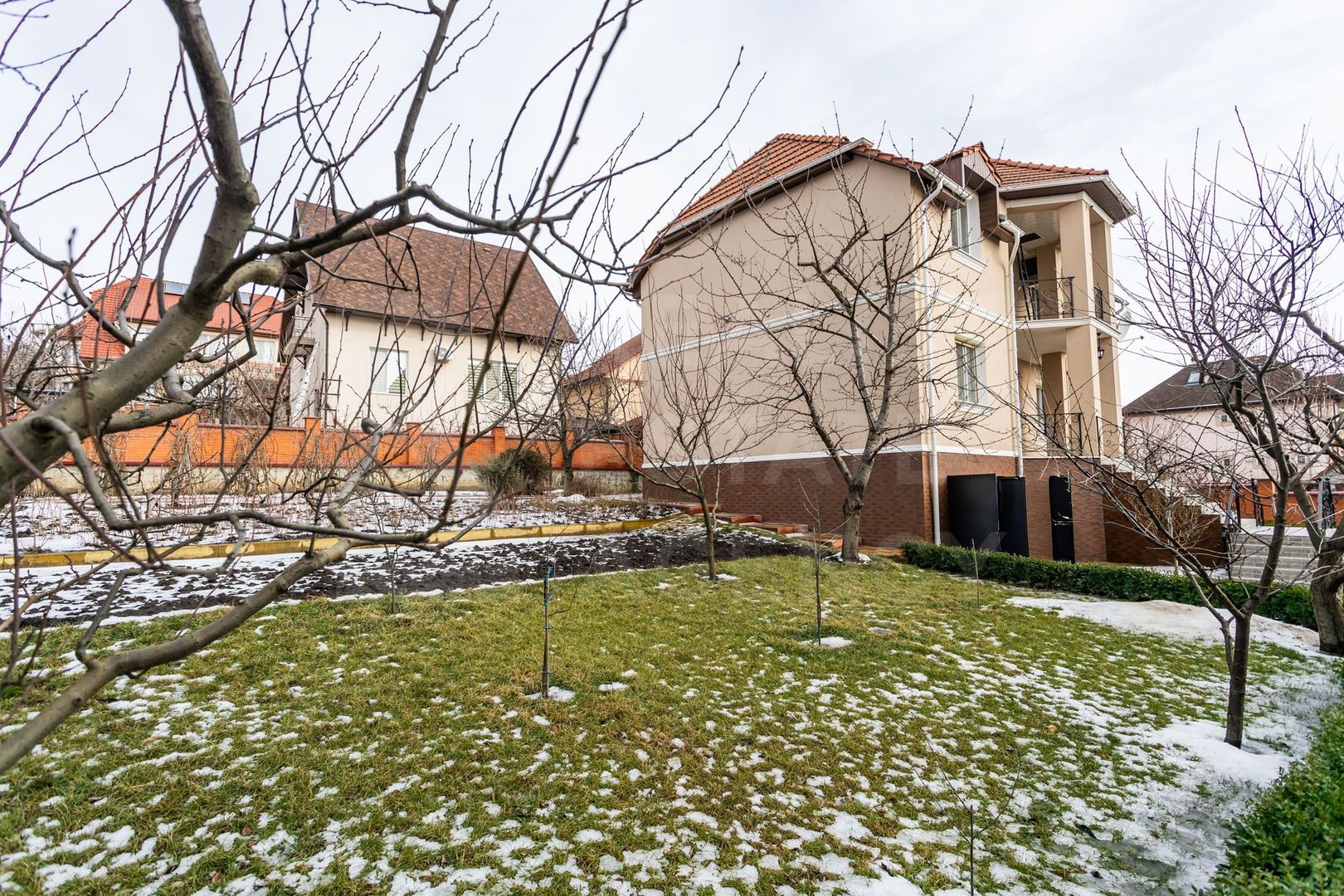 Vânzare, casă, 3 nivele, 200 mp + 10 ari, str. Gura Văii, Rîșcani - Poză 52