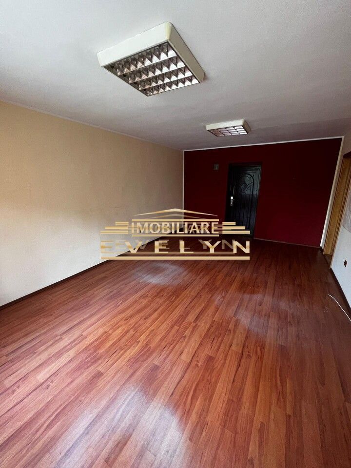 De inchiriat spatiu birou + garaj + magazie + 2 locuri parcare - Poză 1