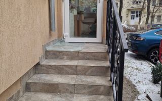 Apartament 3 camere central |Regina Maria| parter| spatiu comercial | - Poză 1