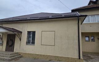 Vânzare, spațiu comercial, 237,9 mp, satului Siret. - Poză 2