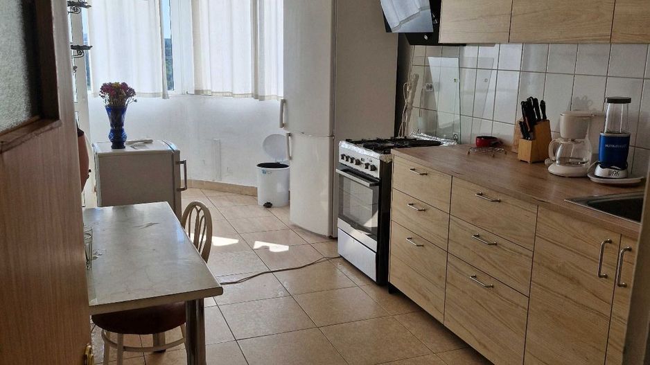 AP. 3 CAMERE 1 MAI, 82 MP UTILI, NEMOBILAT, DECOMANDAT, COMISION 0% - Poză 6