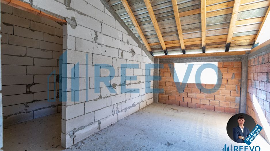 Pensiune/Vilă la roșu P+E+M în Sărata - Poză 22