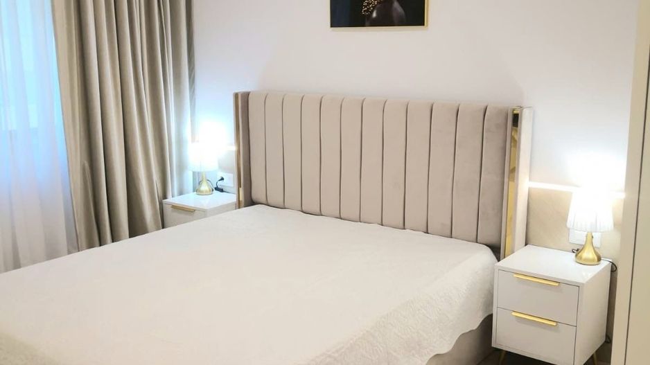 PRIMA INCHIRIERE APARTAMENT DOUA CAMERE SUPERB CORTINA NORTH - Poză 9