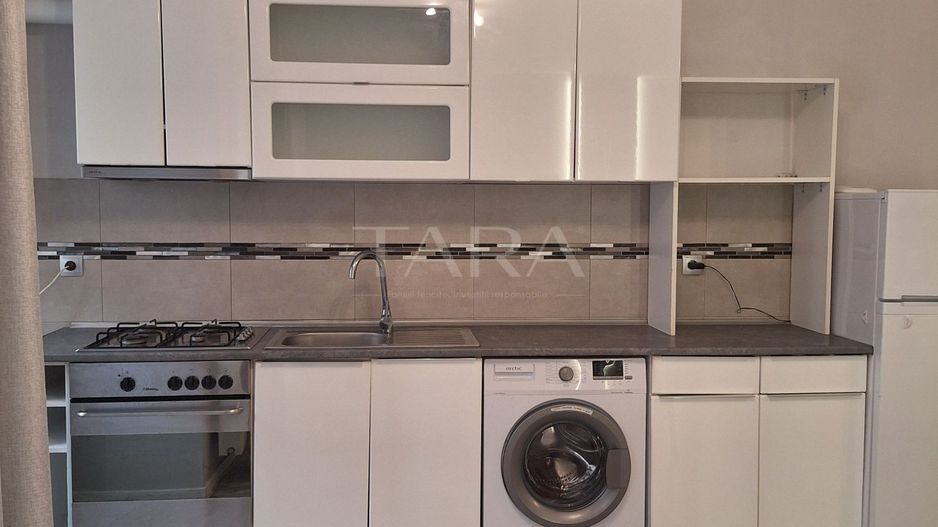 Apartament cu 2 camere, balcon și dressing, zona Terra, Florești. - Poză 2