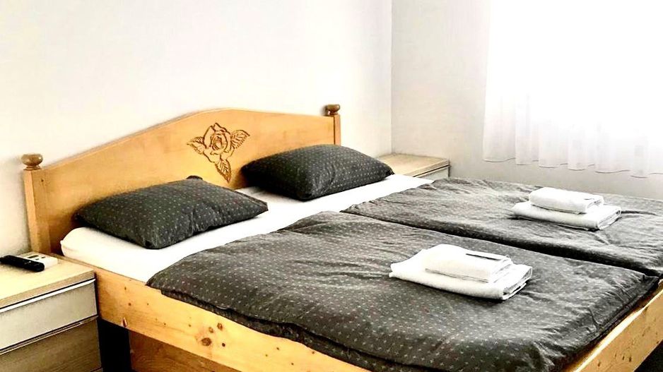 Casa lux in localitatea Sânmartin - Poză 5