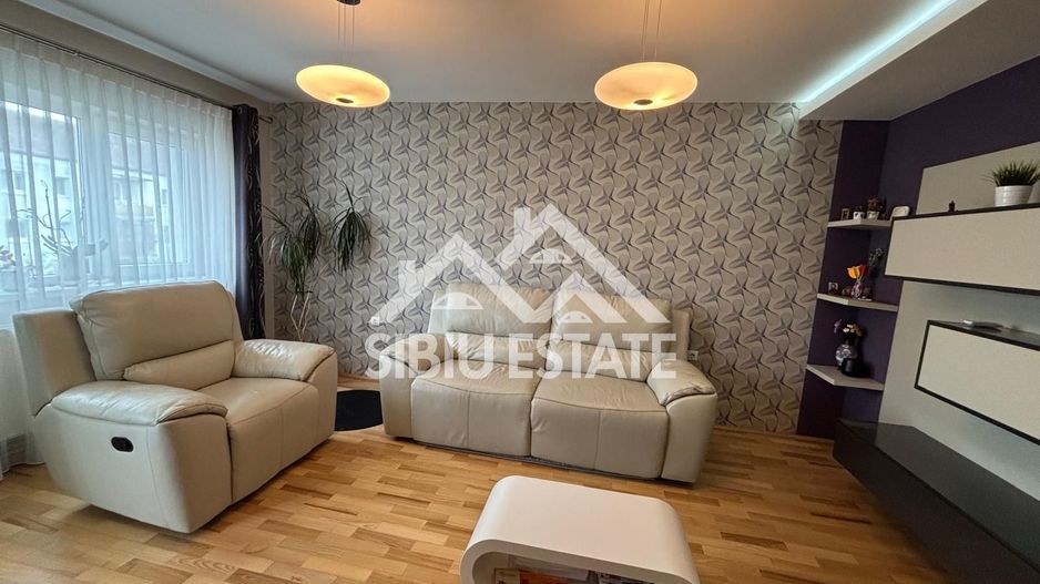Apartament 3 camere de inchiriat Sibiu - Poză 9