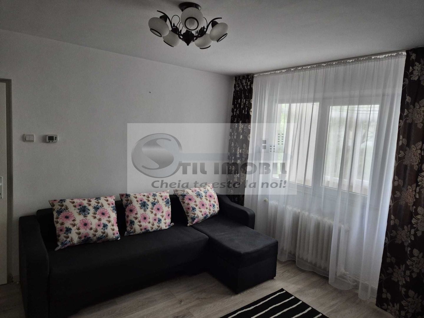 Apartament 2 camere Podul Ros - 460 euro - Poză 5