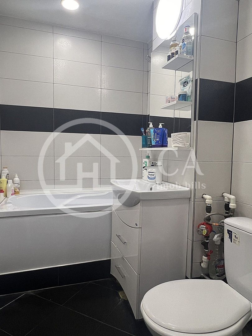 Apartament cu o camera de vanzare in Rogerius Oradea - Poză 5