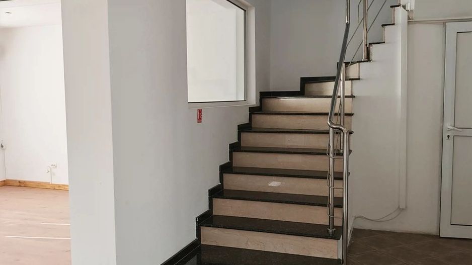 P+1 de inchiriat |Vila, 2 intrari si parcare, zona Mall Vitan - Poză 2