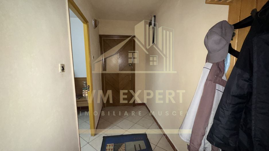 APARTAMENT 2 CAMERE ETAJ 2 CAMPULUNG VIȘOI - Poză 13
