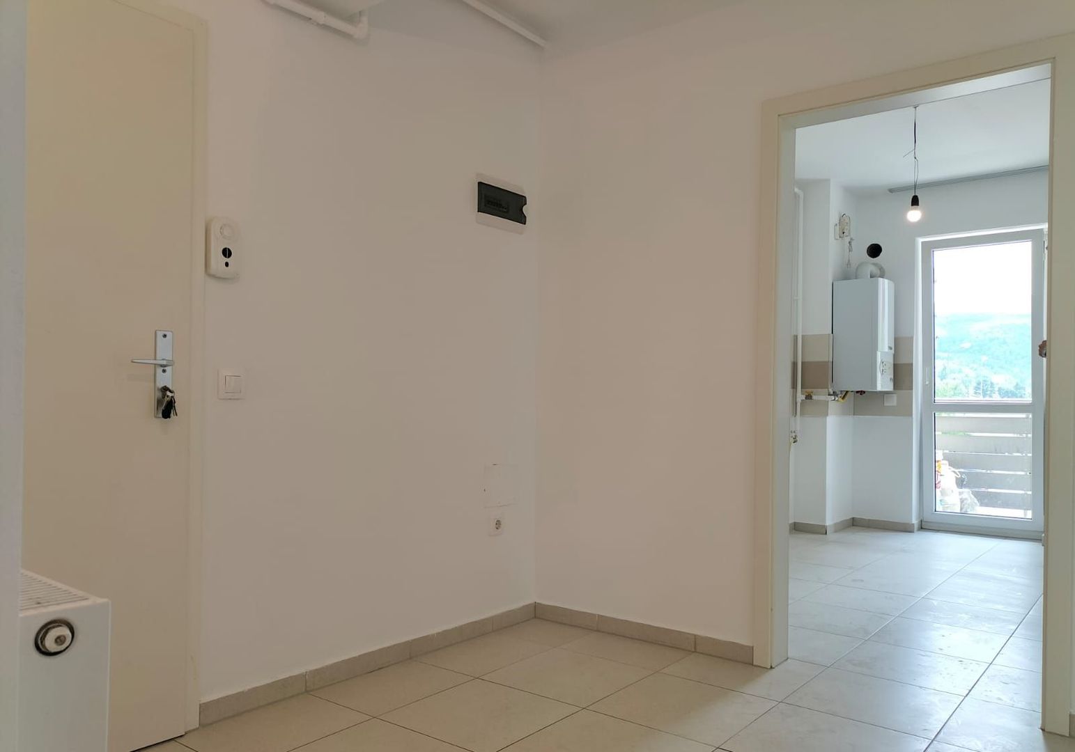 Vindem apartament 3 camere complet renovat cu vedere pe 2 parti - Poză 15