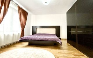 Casǎ individuală lângǎ Iulius Town - Poză 3