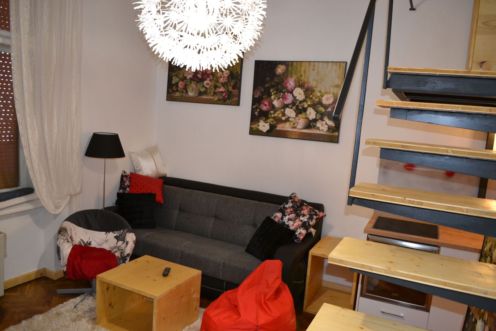 Studiou langa medicina cu scara interioara - Poză 12