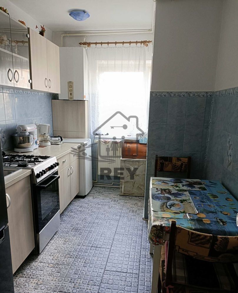 Apartament cu 3 camere de vânzare | Zona Valea Aurie, Sibiu - Poză 1