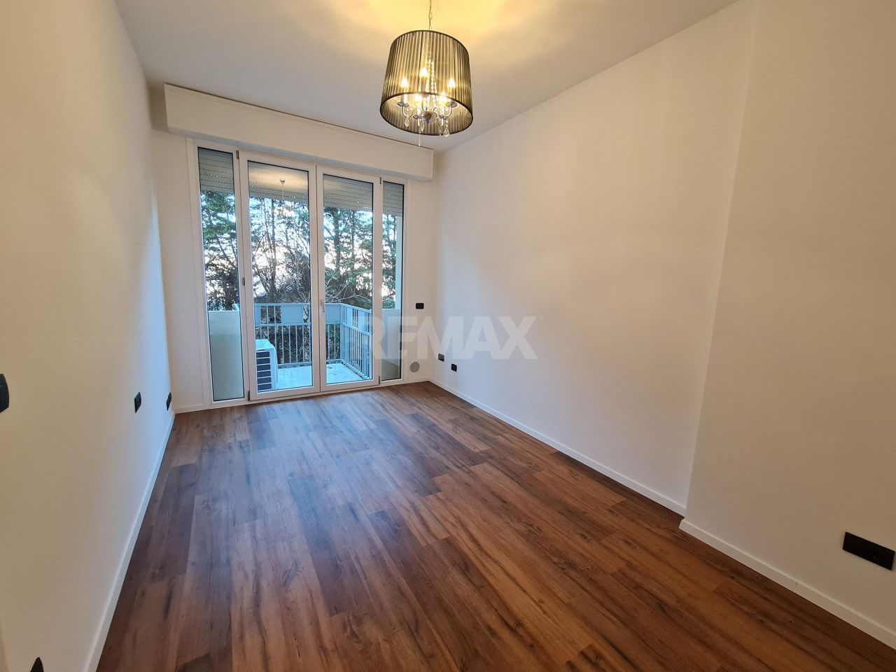 Apartament de vânzare în Abano Terme, Italia – 50 m², complet renovat! - Poză 4