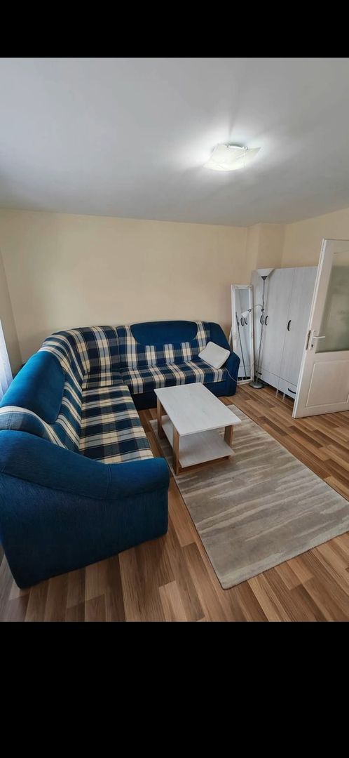 apartament la casa - zona Unirea - 3 camere - bucatarie - baie - teren generos - Poză 2