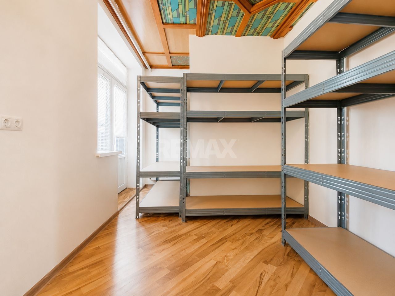 Casă 210 m² cu 5 dormitoare și teren 10 ari – Euroreparație | Drochia, str. Grigore Ureche - Poză 24