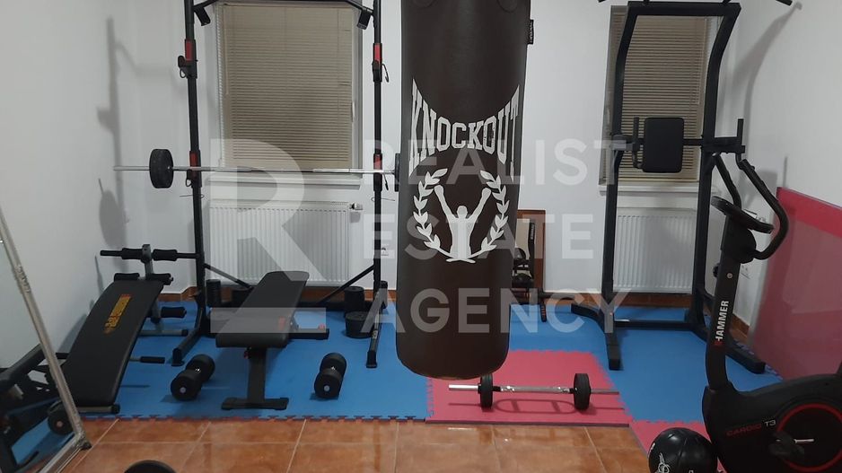 Spațiu comercial de închiriat, 90 mp, complexul Avantgarden, Brașov - Poză 7