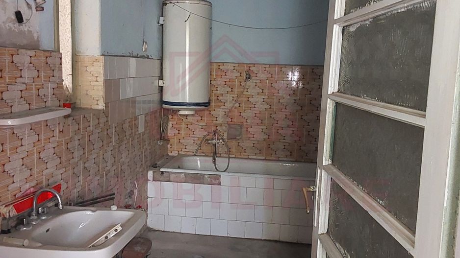 CASĂ IABLANIȚA  7 CAMERE \JUD. CS - Poză 8