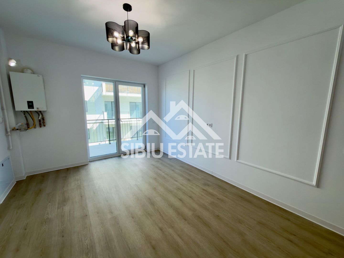 🏡 Mută-te imediat! Apartament modern cu 2 camere + Parcare & Boxă - Poză 3