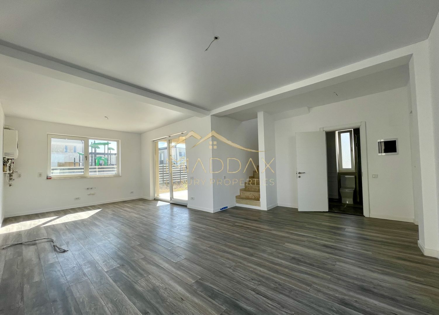 Vila individuala_P+1 ***4 camere***380 mp teren//Tamasi-CORBEANCA - Poză 2