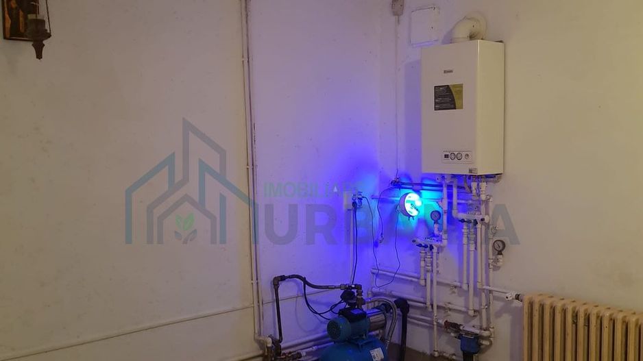 Casă cu 5 camere, mansardă și garaj în cartierul Bucium, Iași - Poză 11