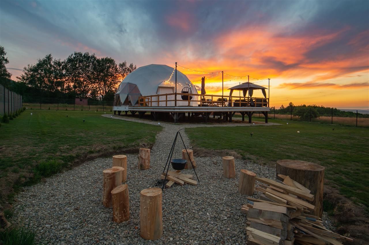 EXCLUSIVITATE The Dome Breaza – Afacere Turiistica Premium la cheie - Poză 1