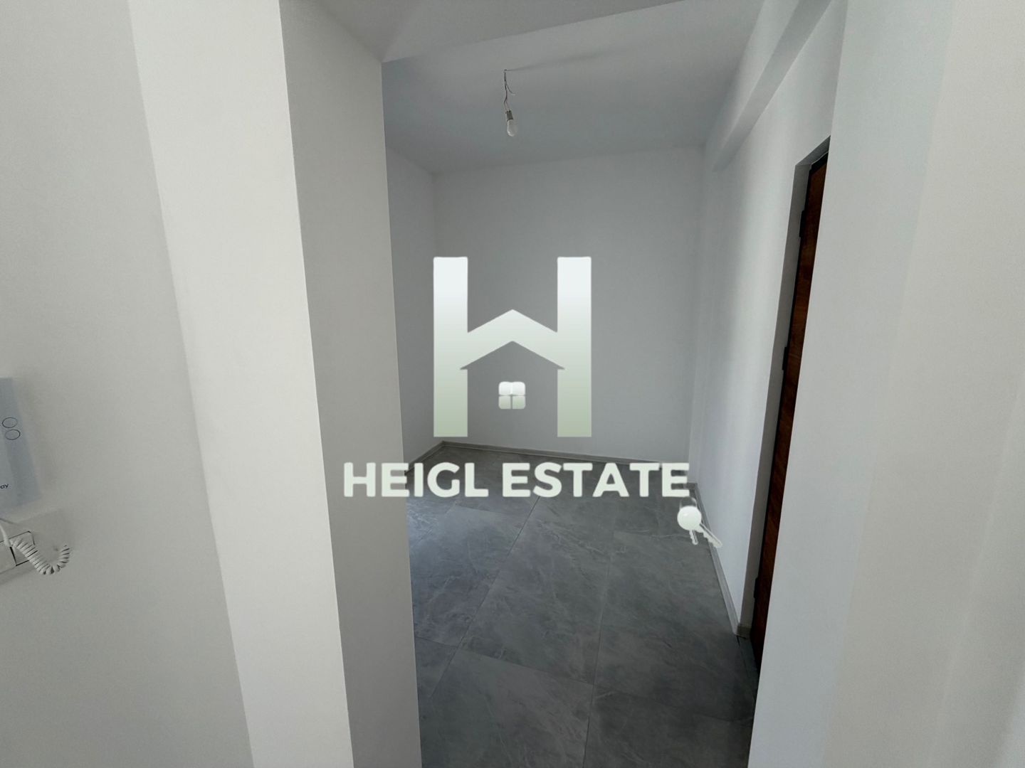 Apartament cu 2 camere si 45 mp terasa in zona Braytim - Poză 9