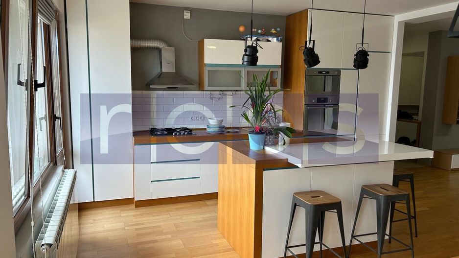 APARTAMENT 3 CAMERE ZONA ȘTEFAN CEL MARE - Poză 1