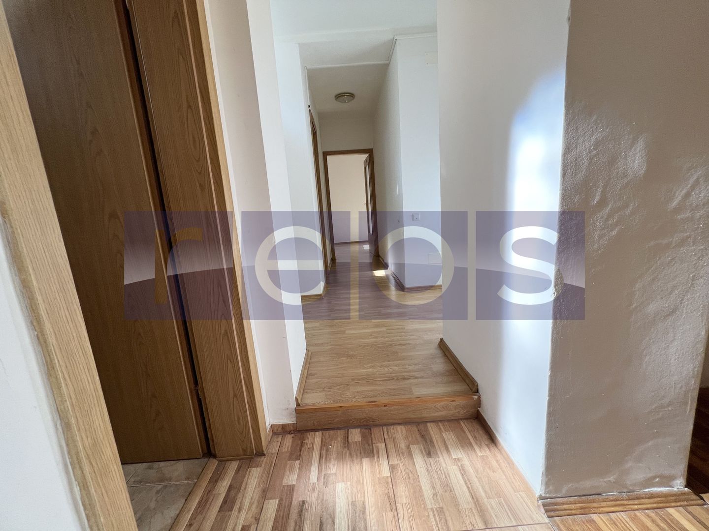 VANZARE | 5 CAMERE | BIROU SAU REZIDENTA | EMIL PANGRATI | DEMISOL RENOVAT - Poză 6