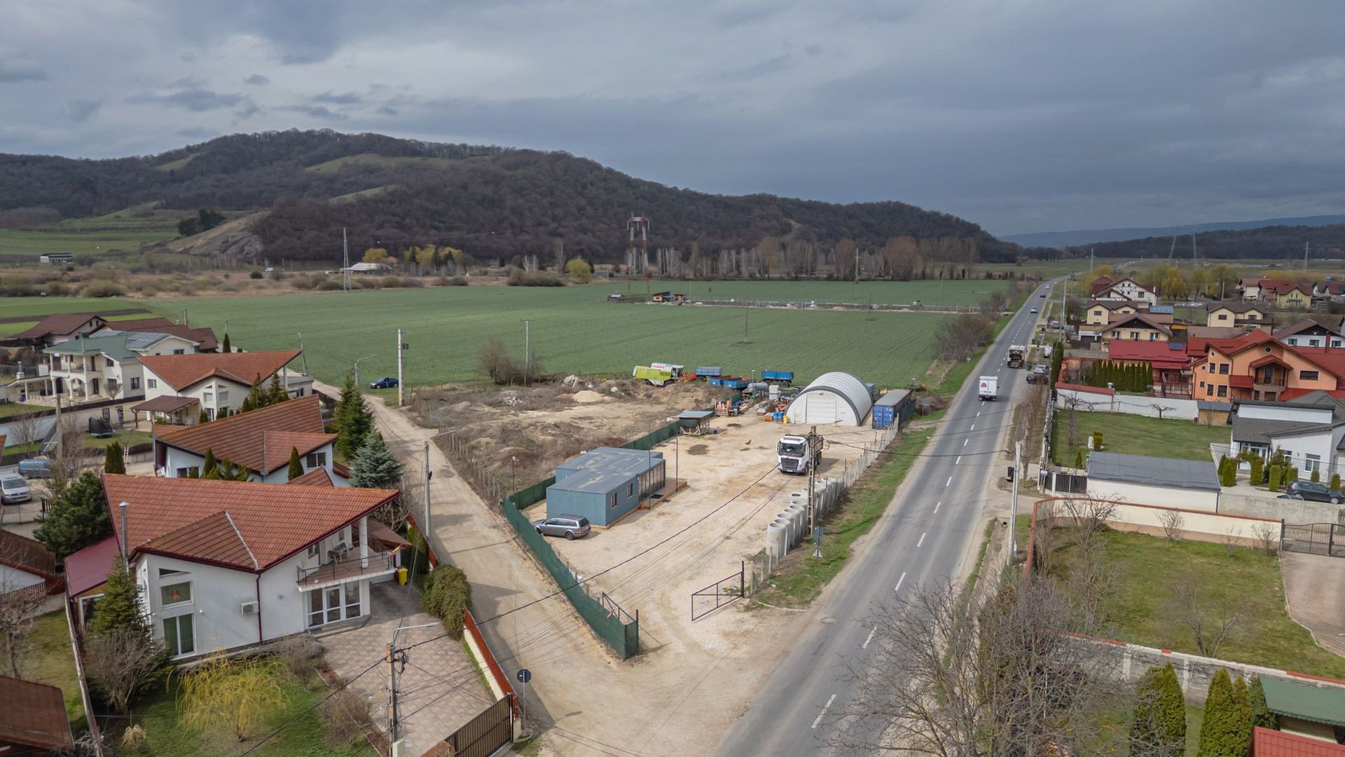 Lot de casa cu utilități si acces la strada Nicolae Iorga, Hărman - Poză 4
