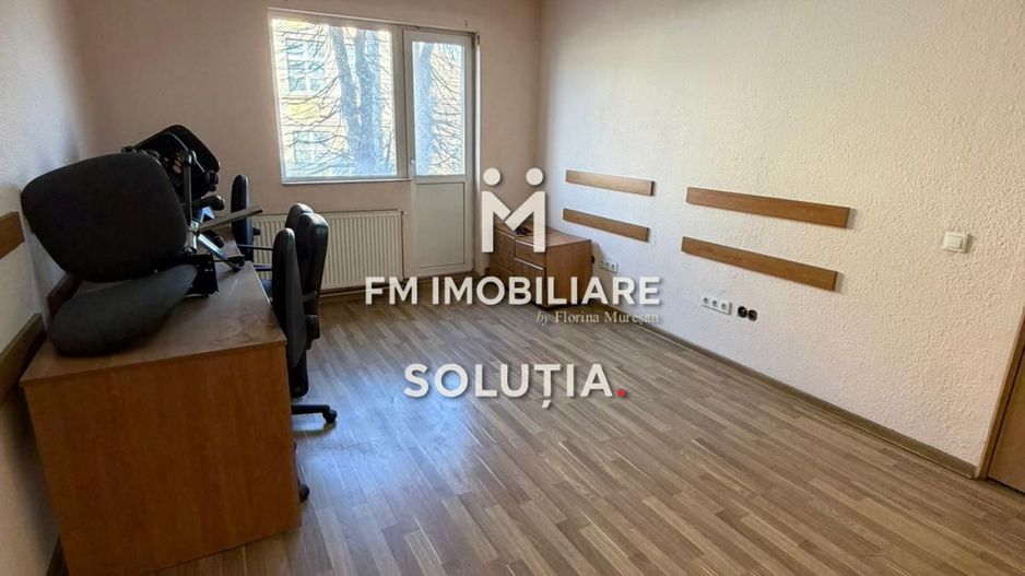 Apartament de vanzare 2 camere , etaj 1 - zona Piata Revolutiei - Poză 3