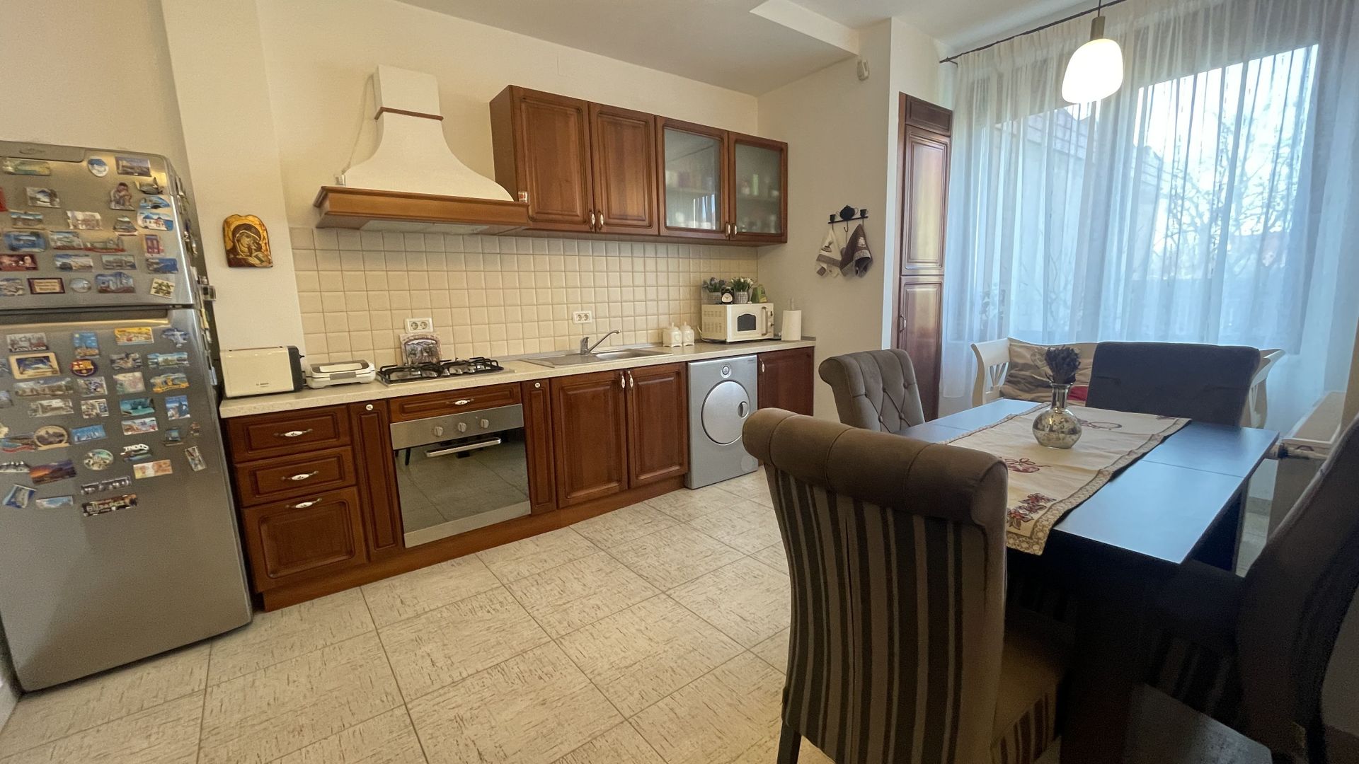 Casa eleganta si luminoasa,situata in zona de case -Mehala - Poză 8