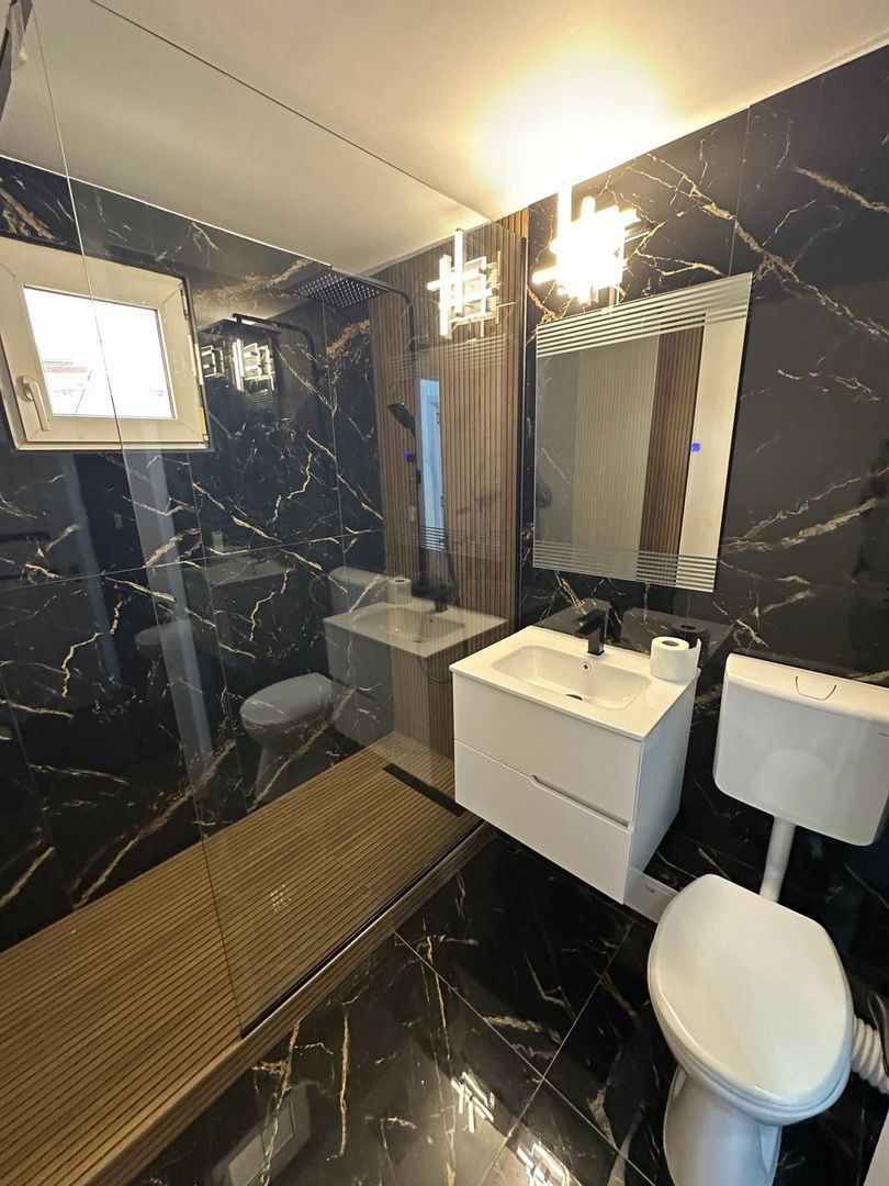 3 Camere Decomandat - Aparatorii Patriei - Loc de parcare - Poză 2