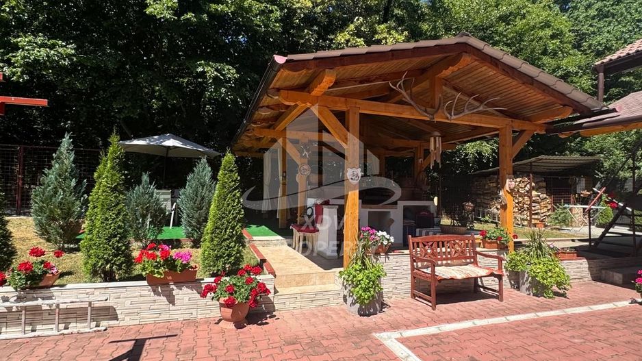 Vila  Frumoasa , Sibiu ,6 camere , 5 Bai , mobilata ,utilata - Poză 28