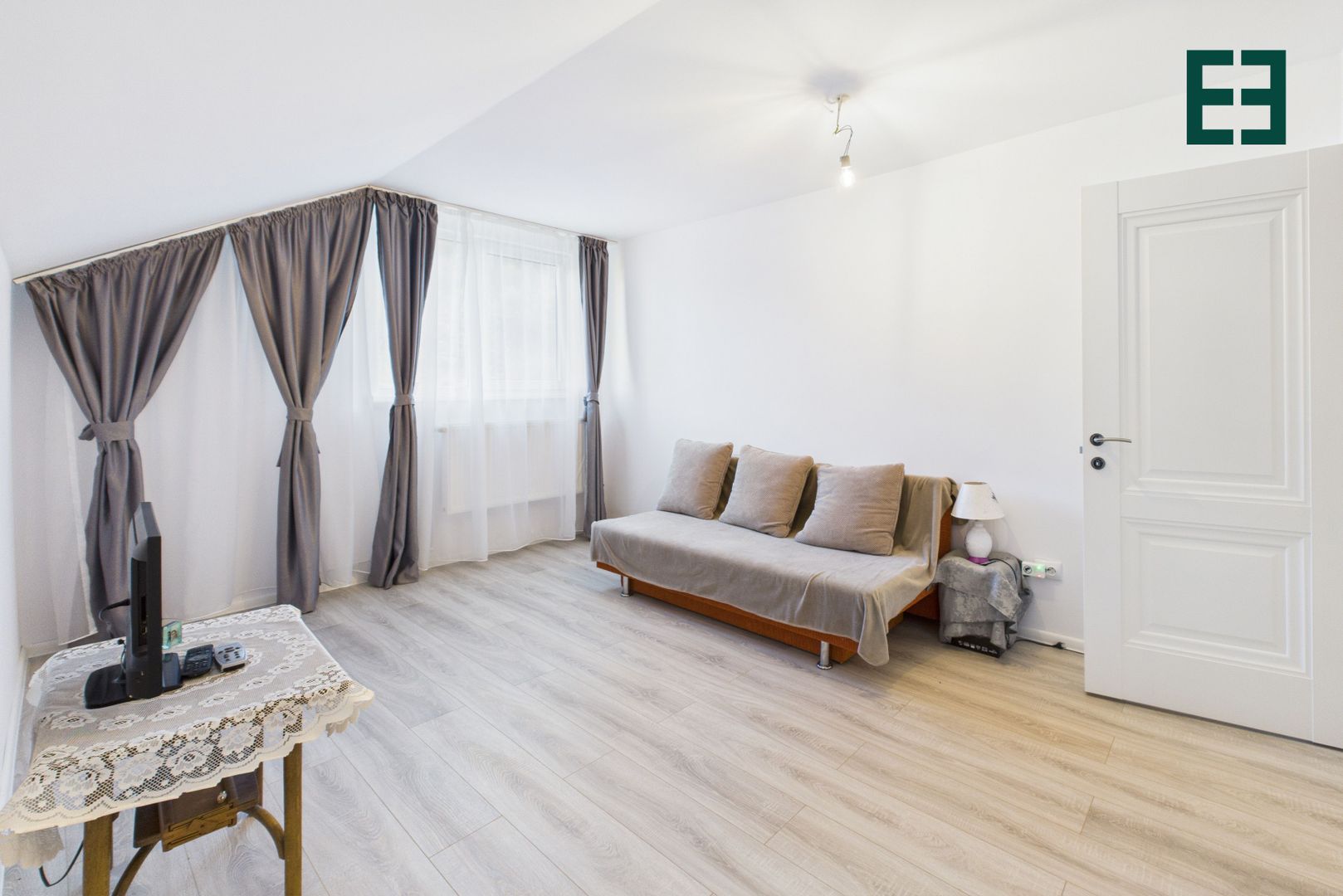 Casă nouă cu 5 camere - Localitatea Păuliș - DEVA - Poză 20