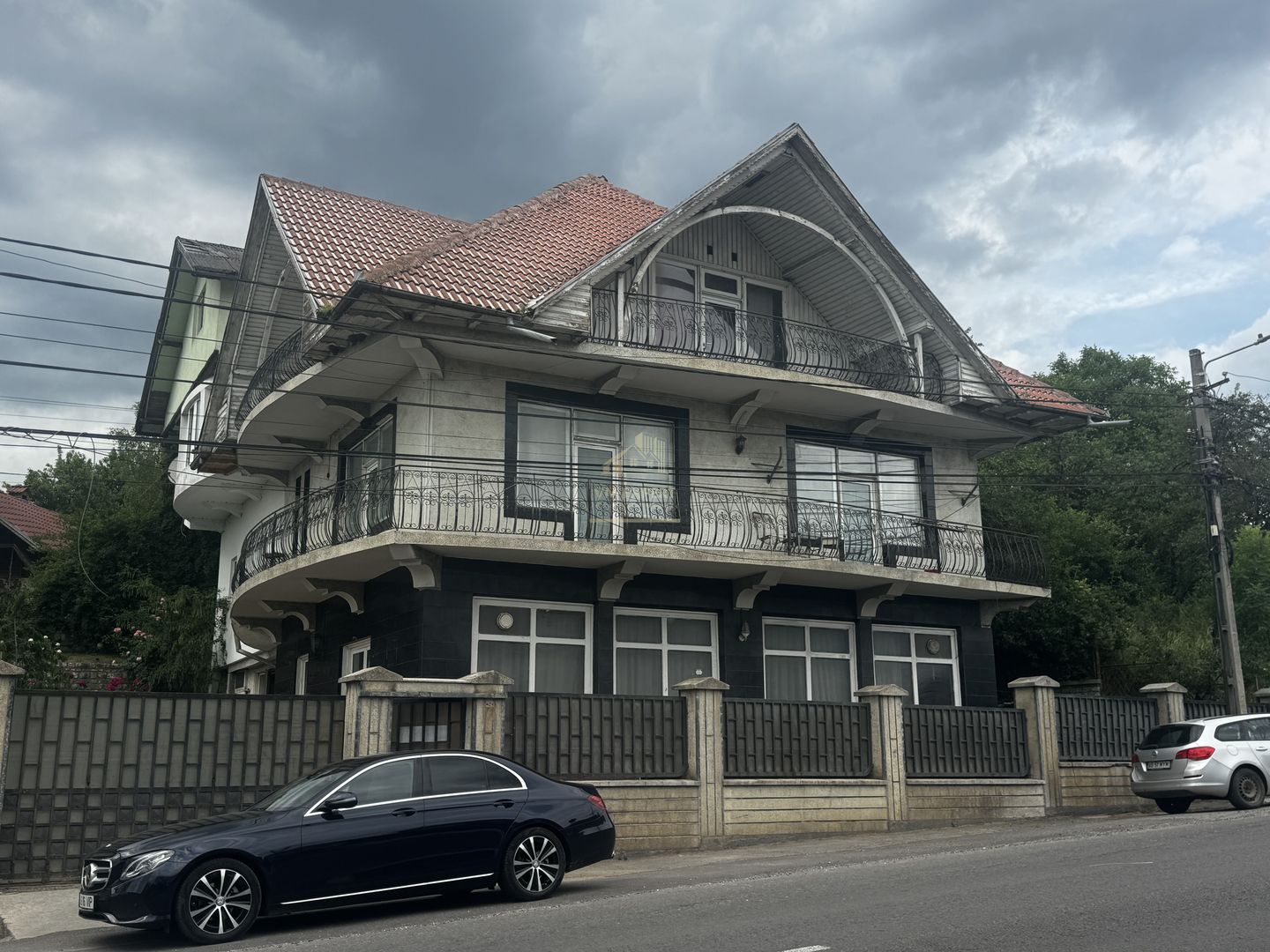 VILA - PENSIUNE CU RESTAURANT + SI TEREN 6406 MP, VALEA MARE PRAVAT, - Poză 1