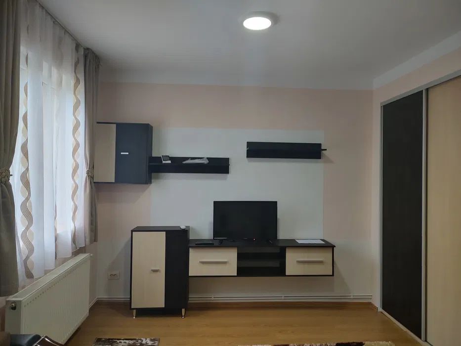 Apartament cu o cameră de vânzare în Iris, Cluj-Napoca - Poză 1