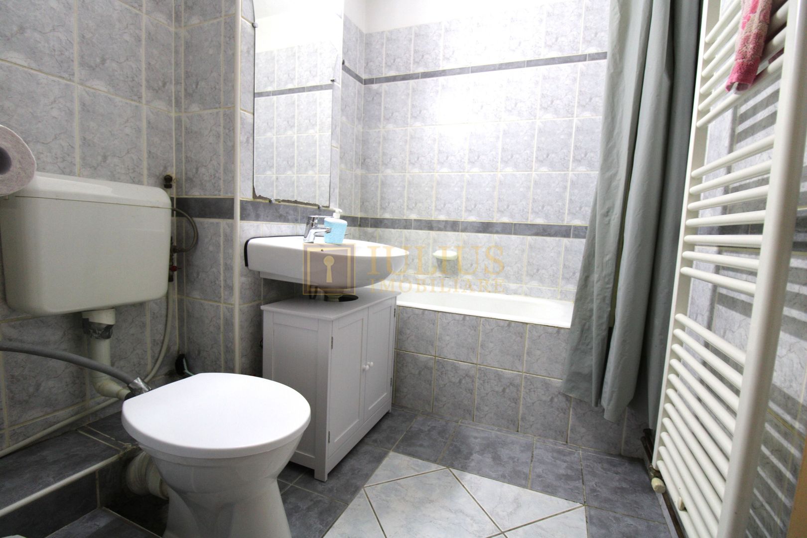 Apartament cu 3 camere, Bucovina-Torontalului - Poză 13