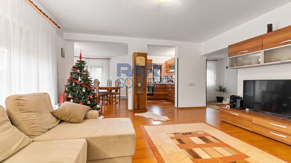 Casă cu 3 dormitoare și 2600 mp teren - Poză 5