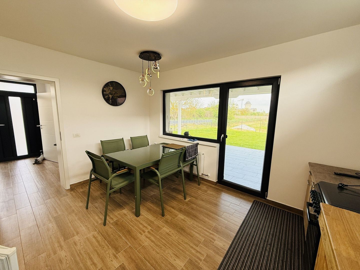 Giroc Central | Casă renovată complet | 4 camere | 2 bai - Poză 15