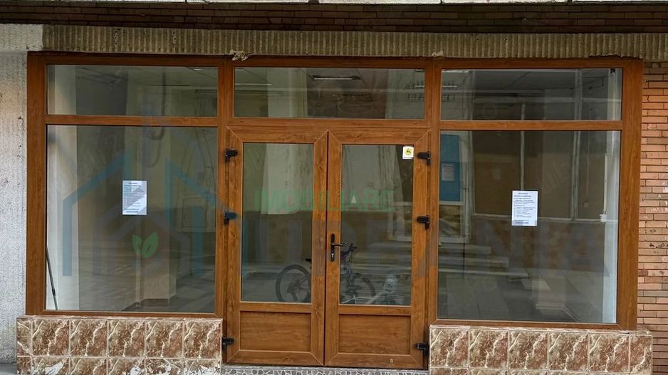 Spațiu comercial de închiriat pe esplanada Pascani - Poză 2