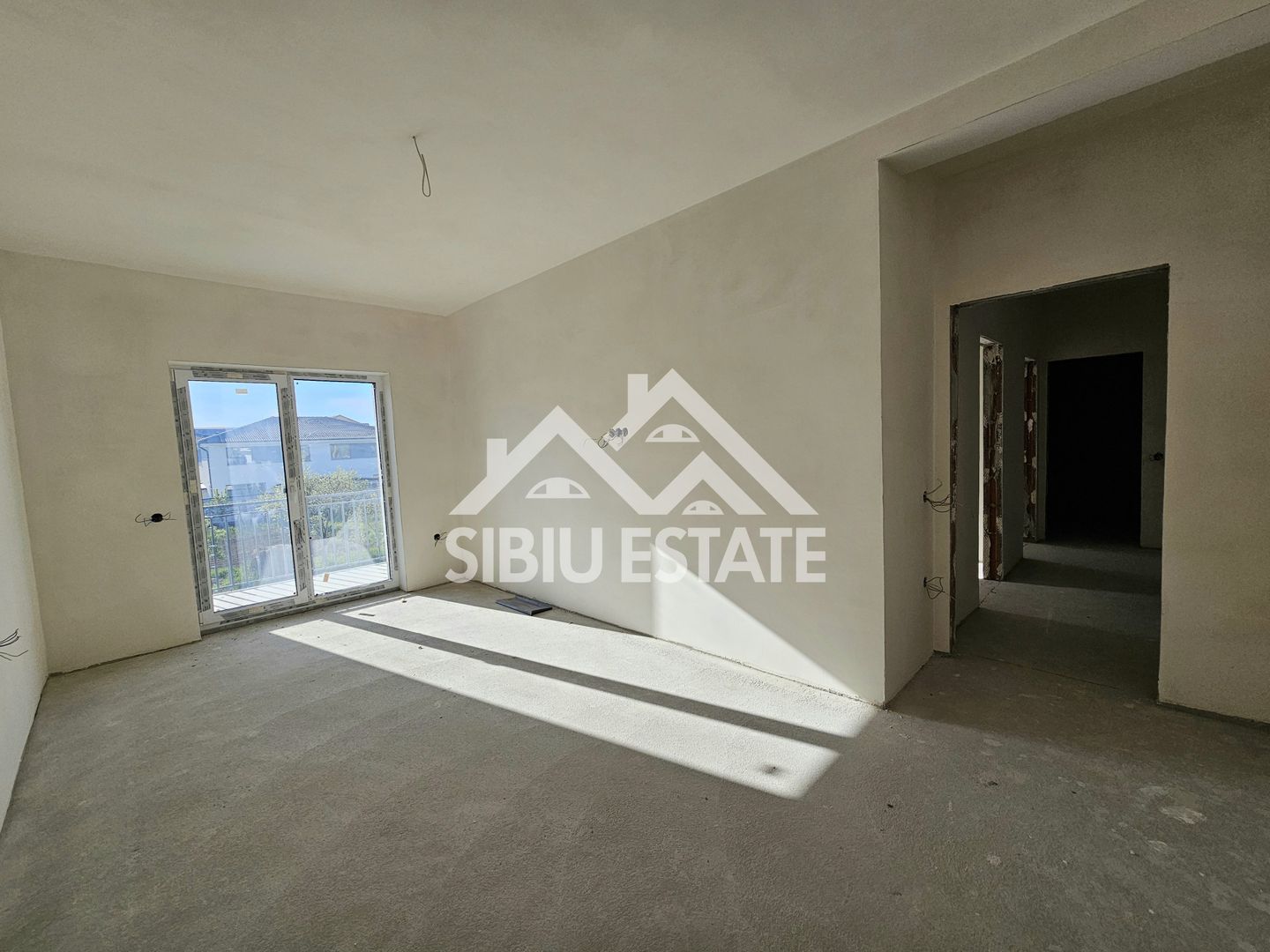 Apartament 2 camere clasic etaj 1 - Poză 3