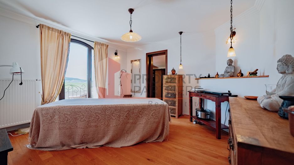 Proprietate de lux în Ghimbav, la doar 10 minute de Brașov - Poză 23